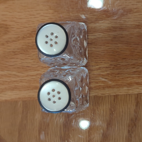 Salt And Pepper Shakers - Picture 2 of 6